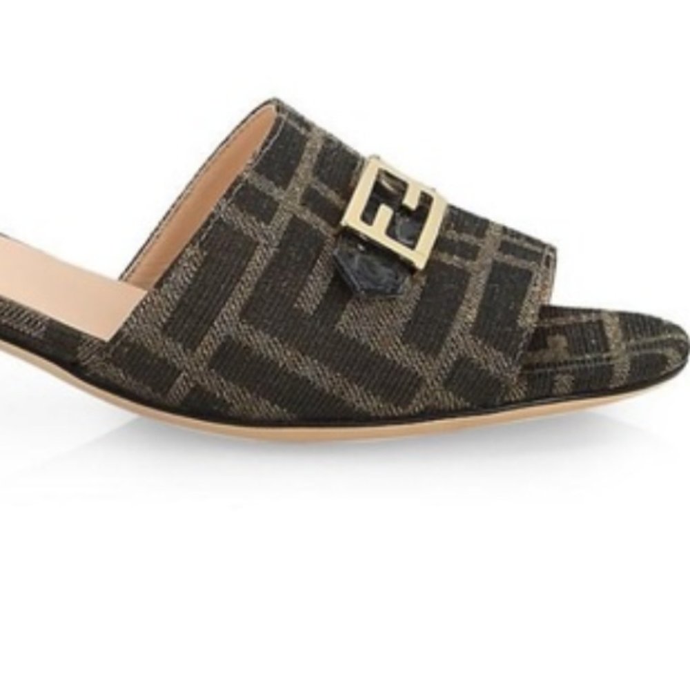 Fendi leather and fabric Mules Size: 37.5 EU / 7.5